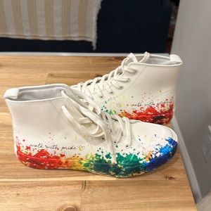 Women’s dolce vita x Trevor Project Brycen hightops size 8